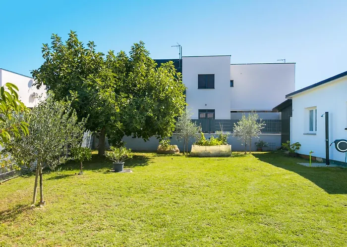 Appartement Radic - A2 First Floor - Mpolo *